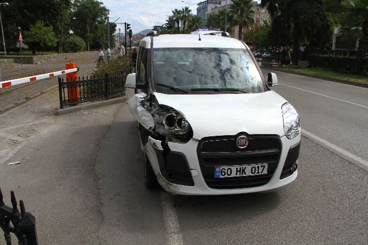 Samsun\'da Trafik Kazası: 1 Yaralı