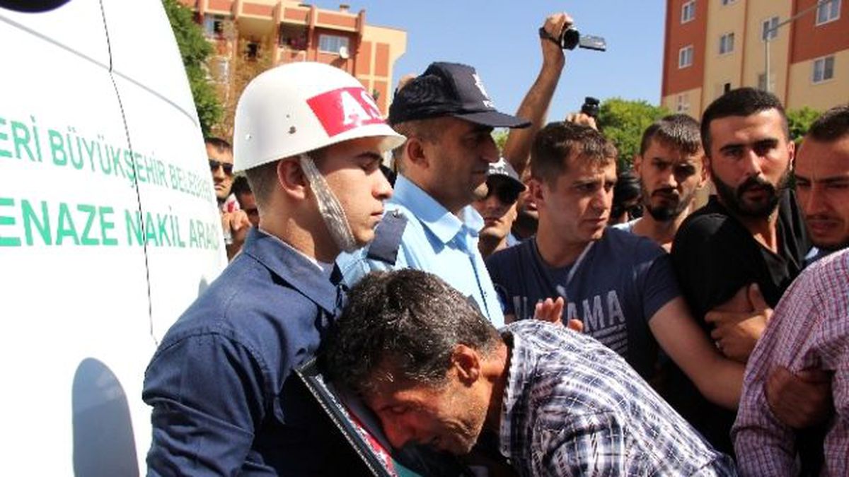 Şehit Kadir Çelebi Son Yolculuğuna Uğurlanıyor