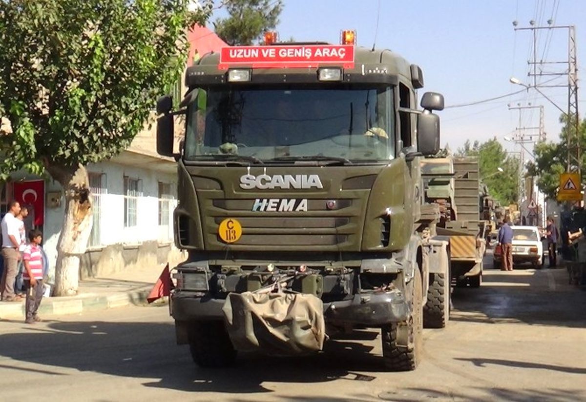 Suriye Sınırına Askeri Sevkıyat