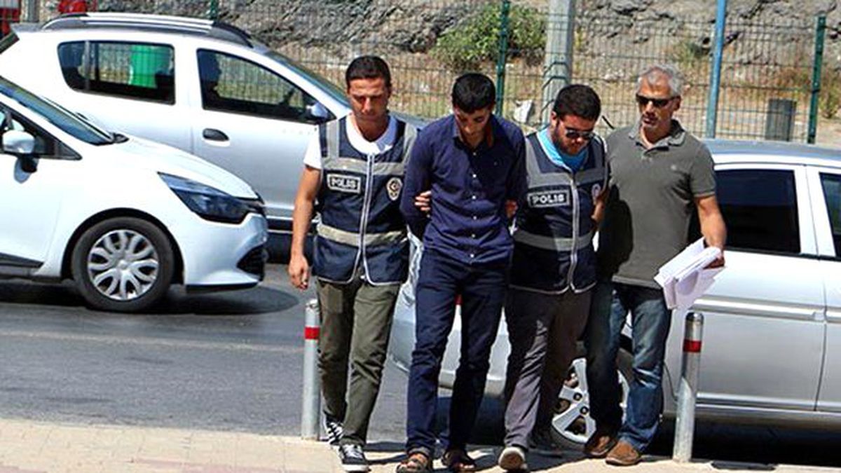 Suriyeli Telefon Dolandırıcısı 3 Kişiyi Dolandırdı