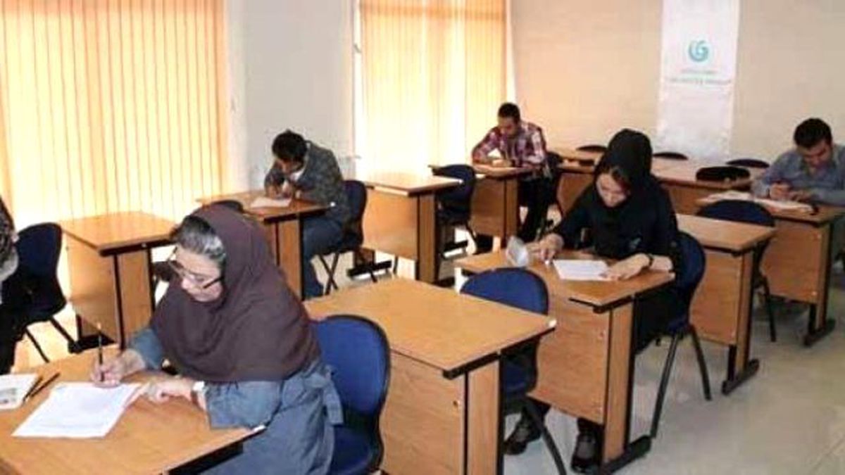 Türkçe Yeterlilik Sınavı Yapılıyor
