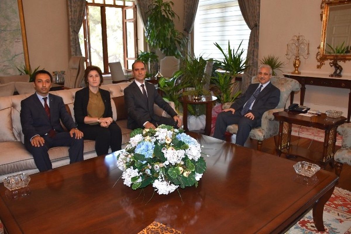 Vali Güvençer Konuklarını Ağırladı