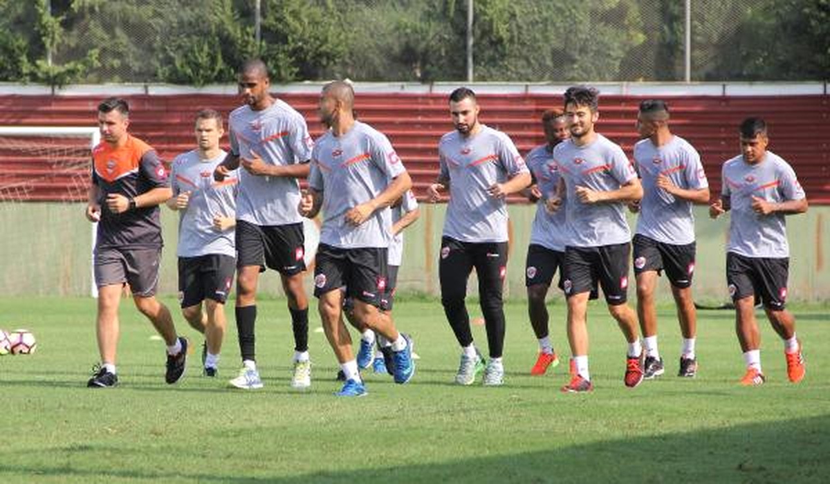 Adanaspor\'da Gaziantepspor Maçının Hazırlıkları Sürüyor