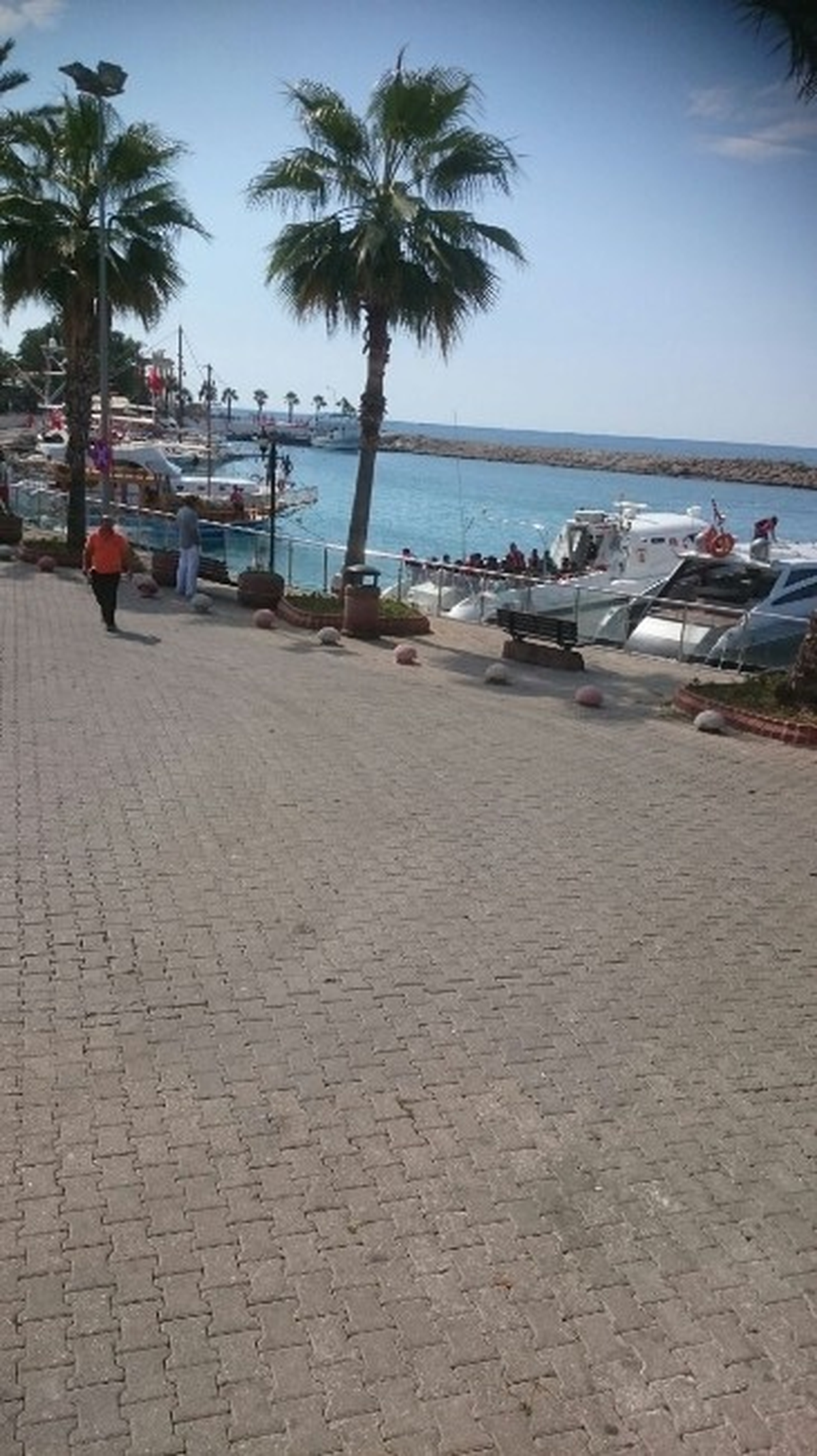 Antalya\'da 58 Kaçak ve Sığınmacı Yakalandı