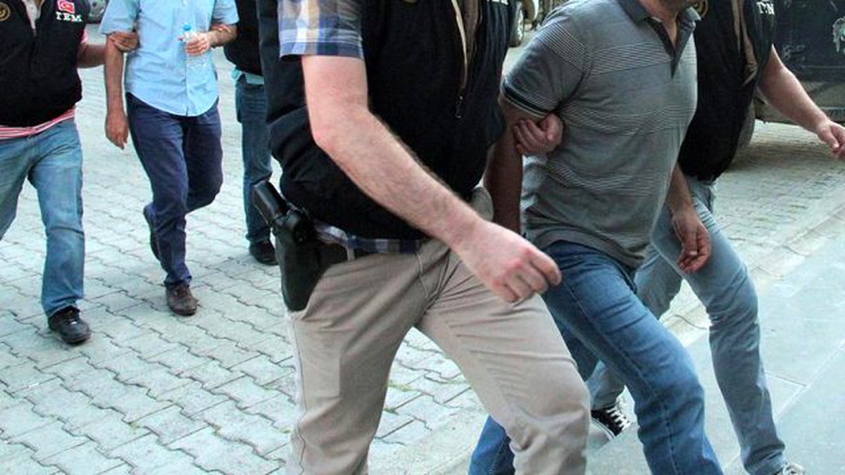 Antalya\'da Kredi Kartı Hırsızlığı ve Dolandırıcılık İddiası