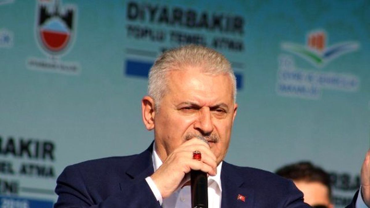Başbakan Yıldırım: \'Bizim İşimiz Teröre Taşeronluk Yapanlarla\'