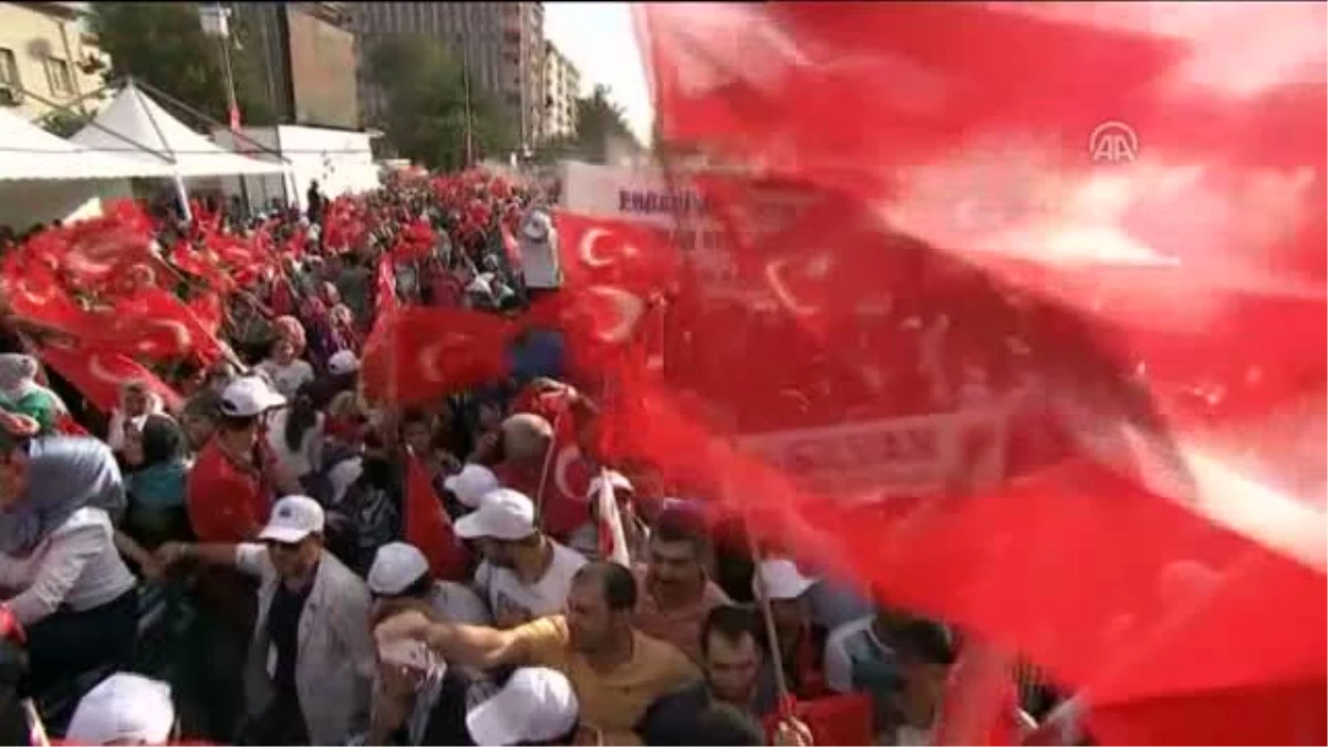 Başbakan Yıldırım: \'Binlerce Kilometreden Gelip Suriye\'de, Irak\'ta Ameliyat Yapanlar Bize Laf...