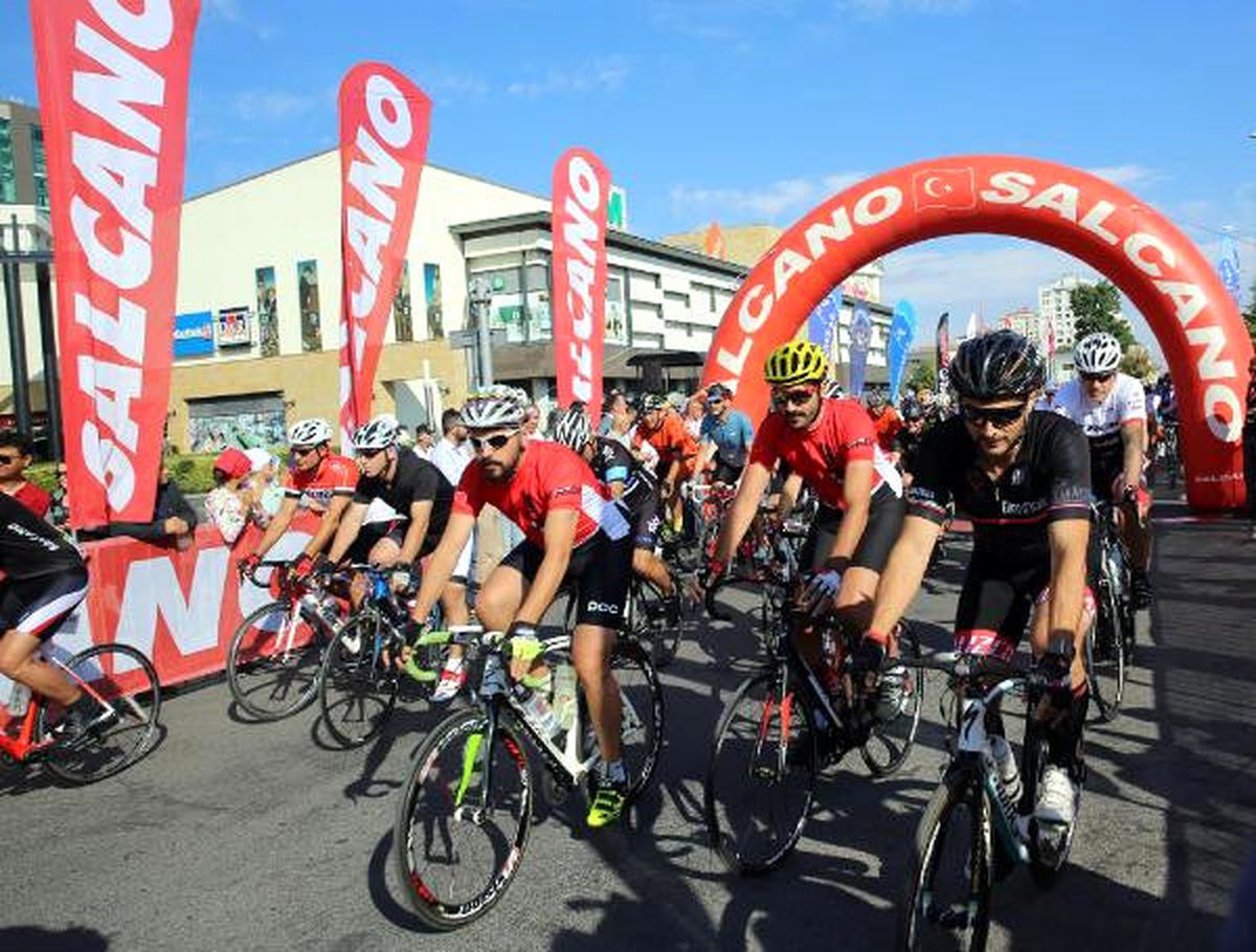 Bisikletçiler, Kayseri\'den Erciyes\'e Pedal Çevirdi