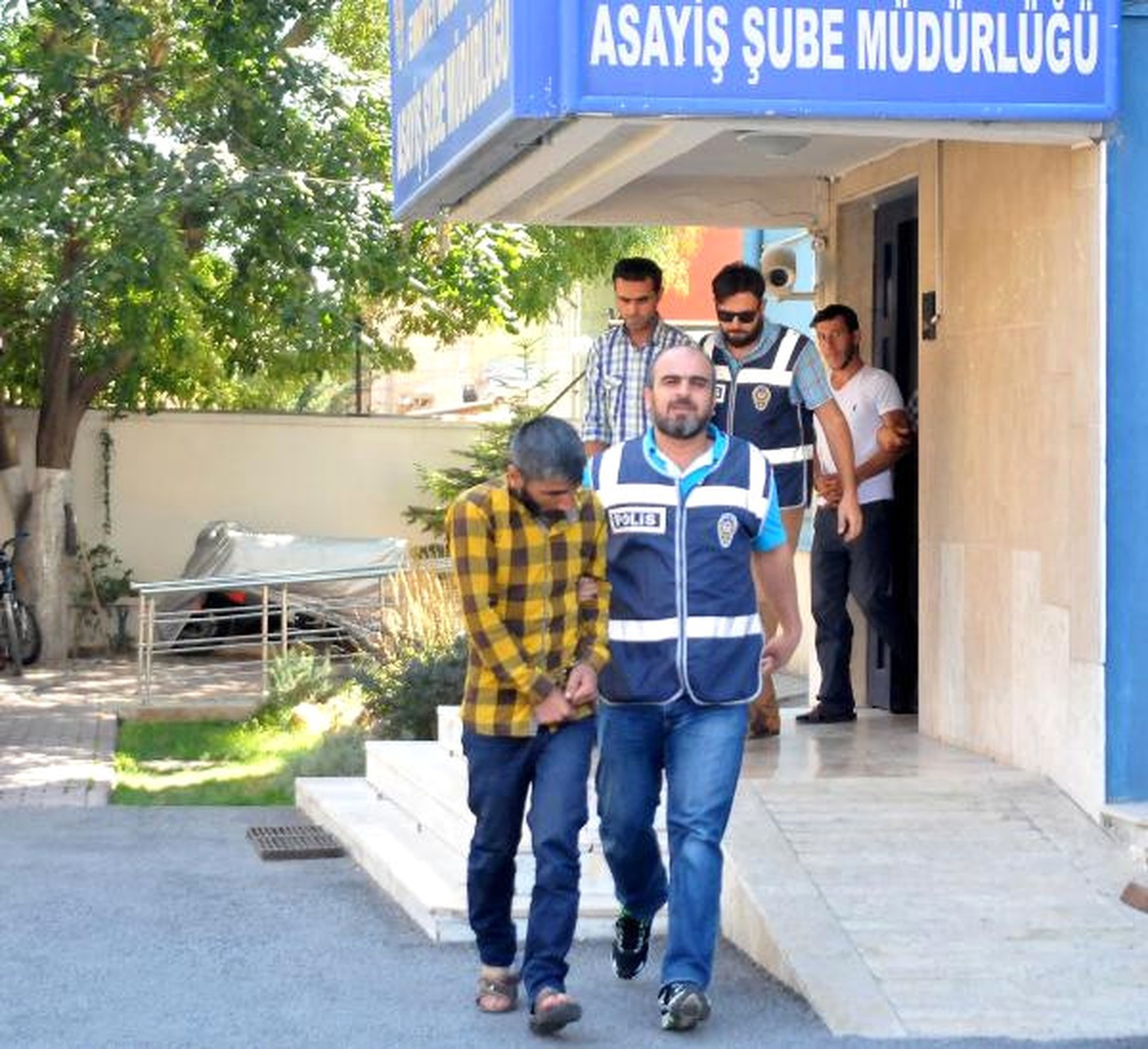 Çaldıkları Motosiklet ve Elektrikli Bisikletleri Çiftçilere Satmışlar