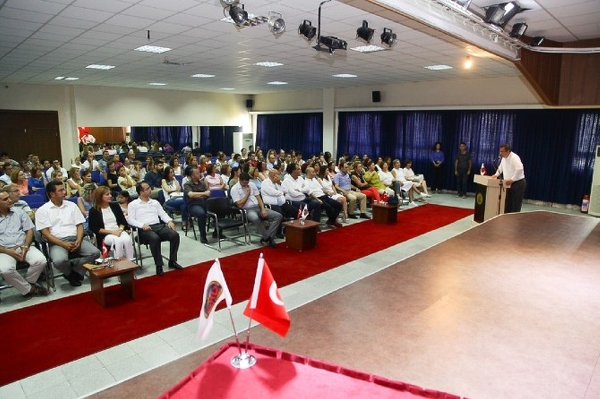 Gaziantep Kolej Vakfı\'nda Ziller Öğretmenler İçin Çaldı