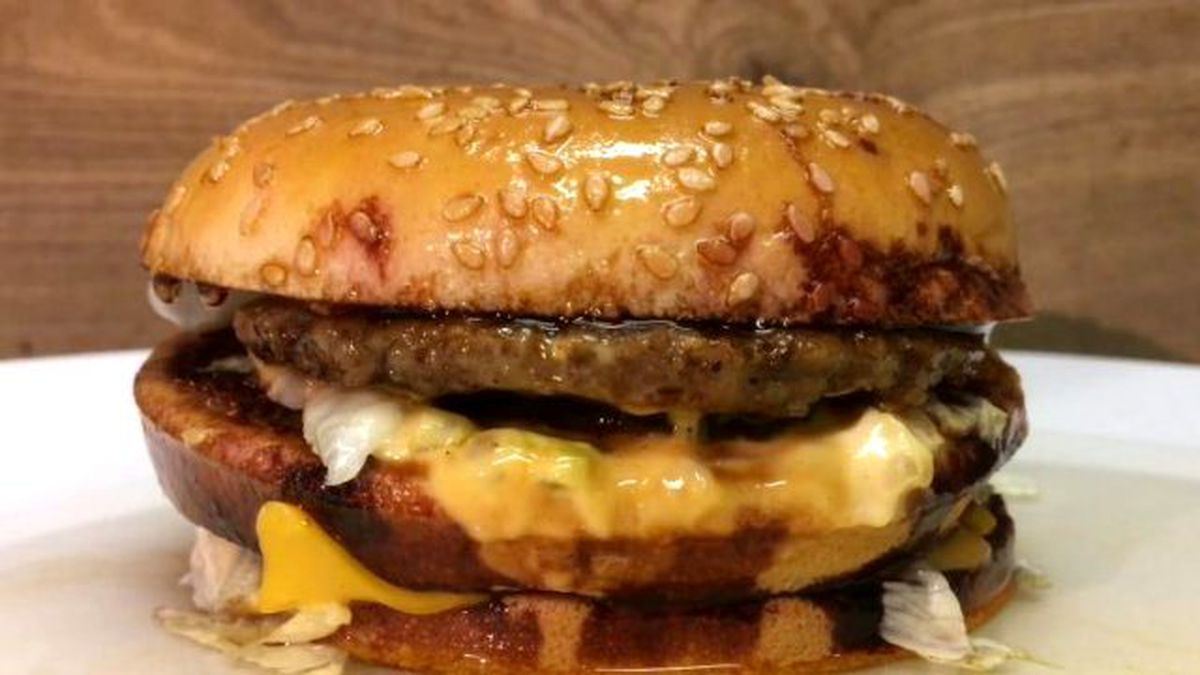 Hamburgeri Sülfürik Asit Bile Yok Edemedi