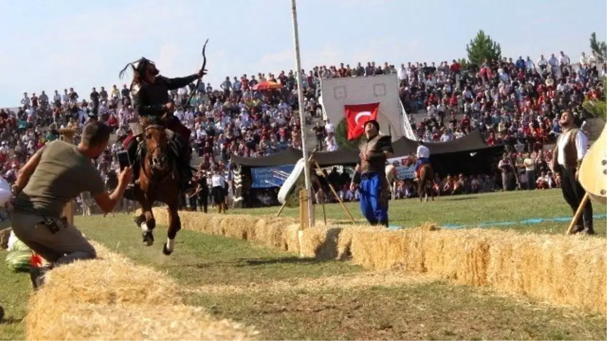 Hülya Darcan, Hayme Ana'yı Anma Şenlikleri'ne Katıldı
