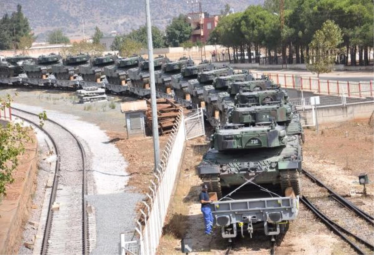 İstanbul\'dan İslahiye\'ye Tank Sevkiyatı Sürüyor