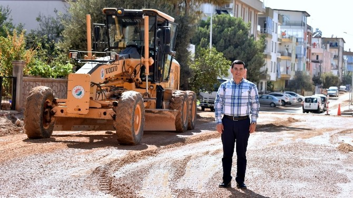 Kepez Belediyesi\'nden Emek Mahallesi\'ne Asfalt