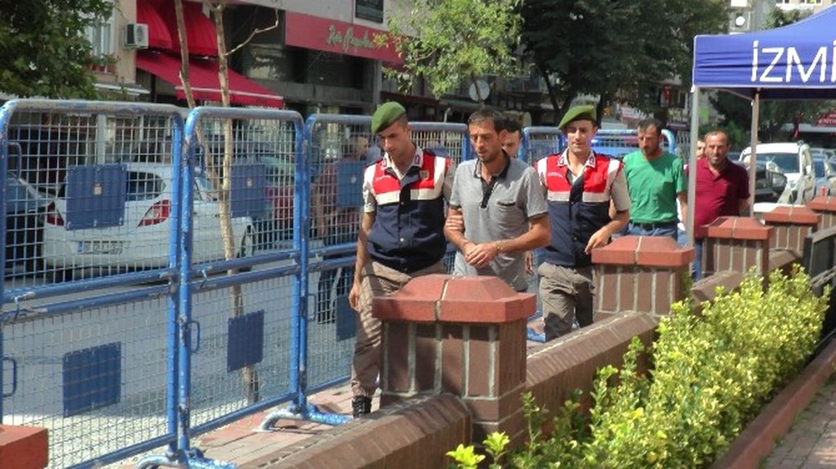 Kocaeli\'de 200 Kök Hint Keneviri Ele Geçirildi