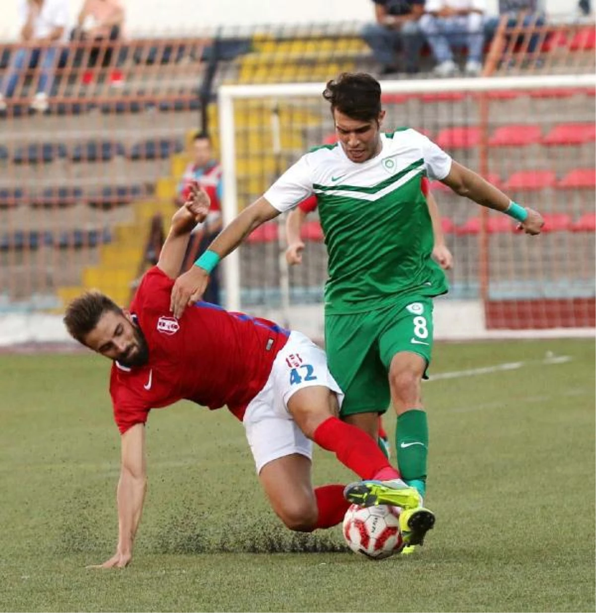 Manisa Büyükşehir Belediyespor İdare Etti