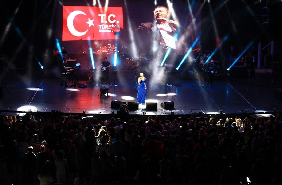 Nilüfer, Expo 2016 Antalya\'da Sahne Aldı