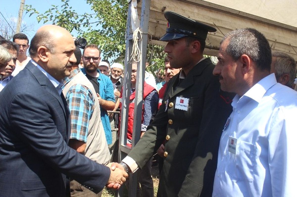 Sakarya Şehidini Uğurladı