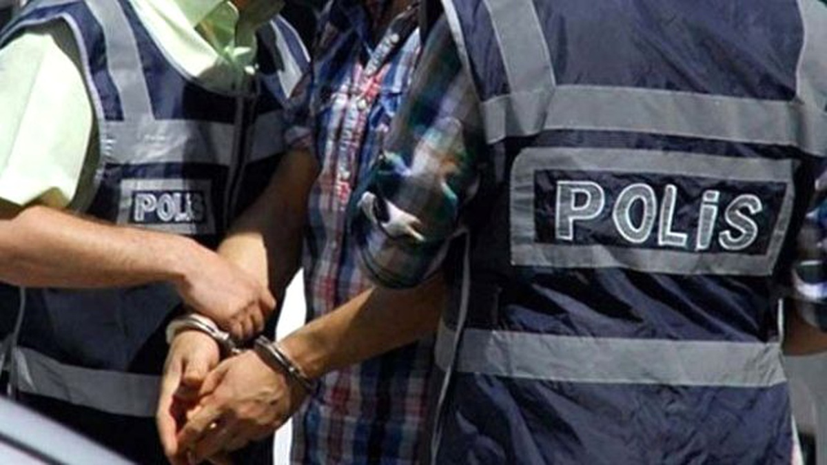 Seyirden Men Edilen Taraftar Maç İzlerken Yakalandı