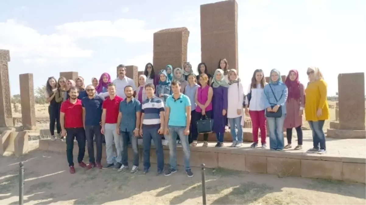 Aday Öğretmenler Tarihi Mekanları Gezdi