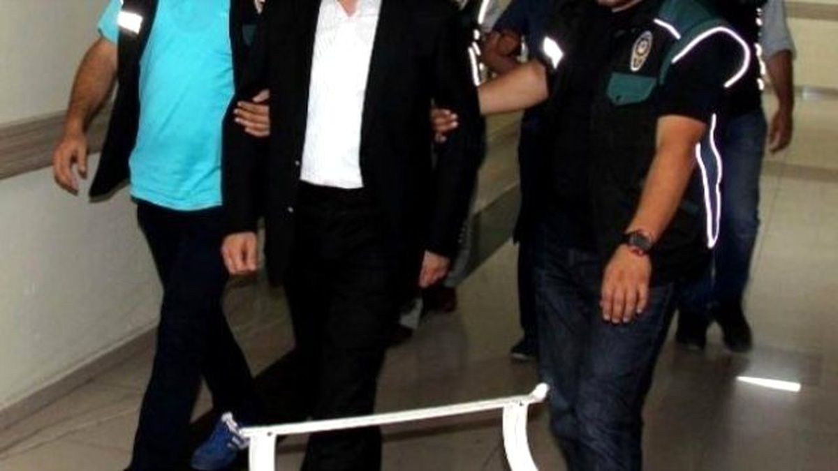 Adıyaman\'da 53 Öğretmen ve Okul İdarecisi Gözaltına Alındı