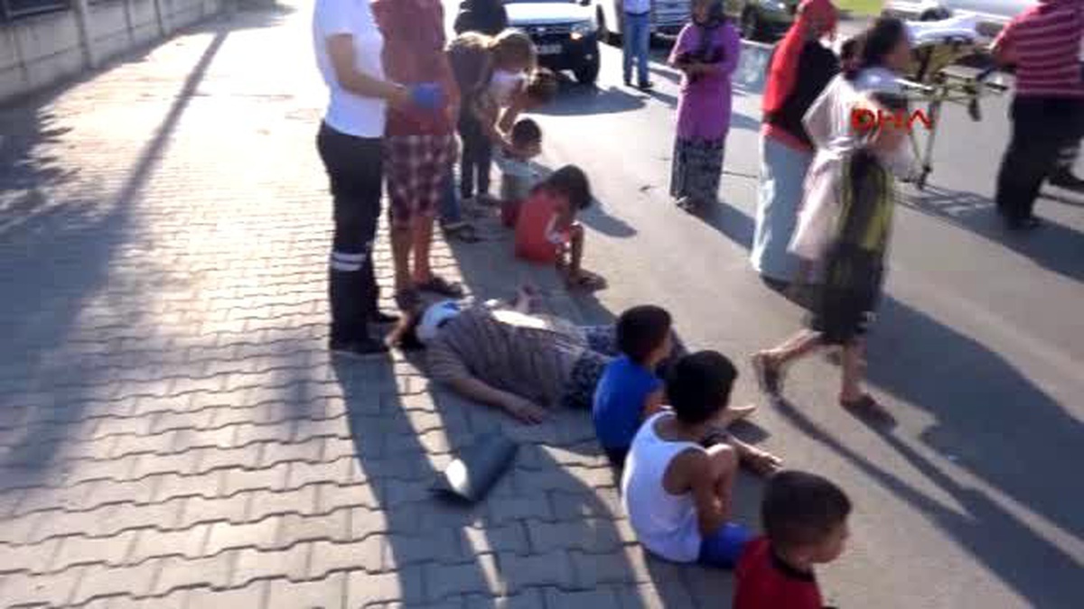 Antalya - Kavşakta Kaza: 8 Yaralı