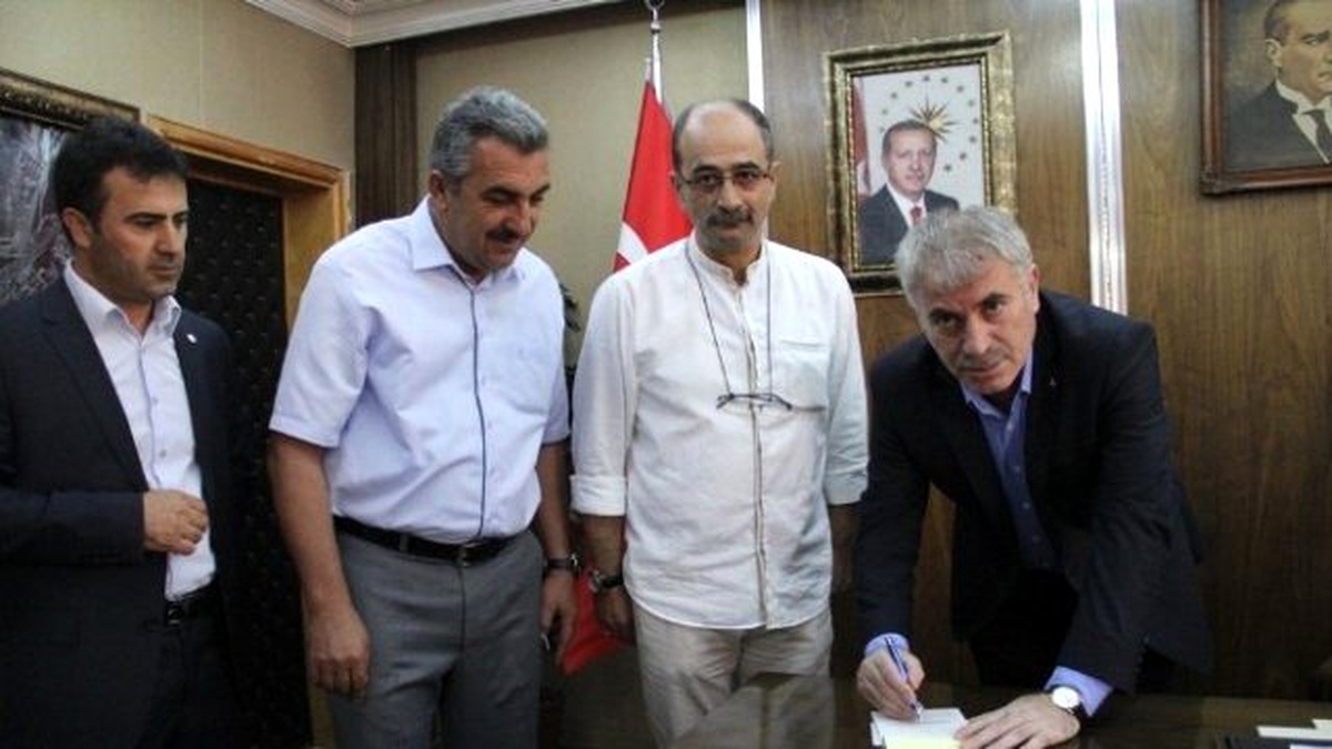 Bayburt Belediye Başkanı Memiş, Kurban Vekaletini Kızılaya Verdi