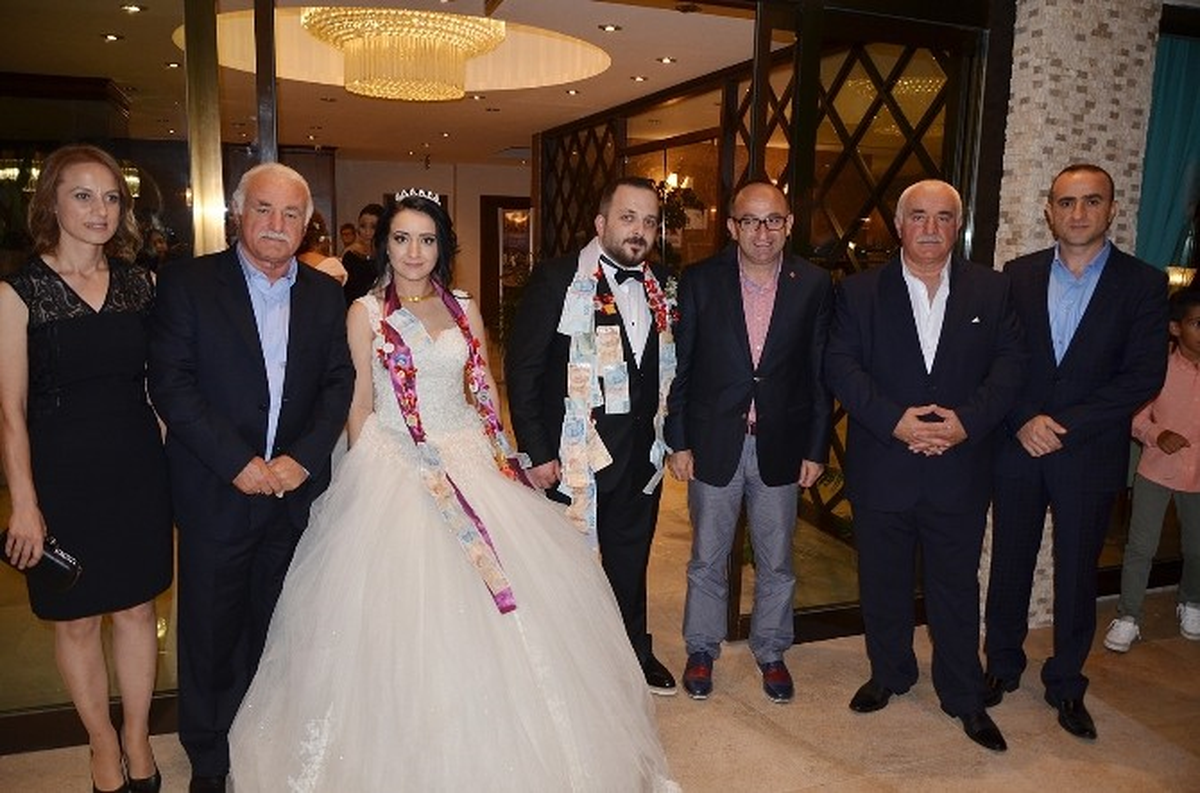Başkan Üzülmez, Cemiyetlere Katıldı