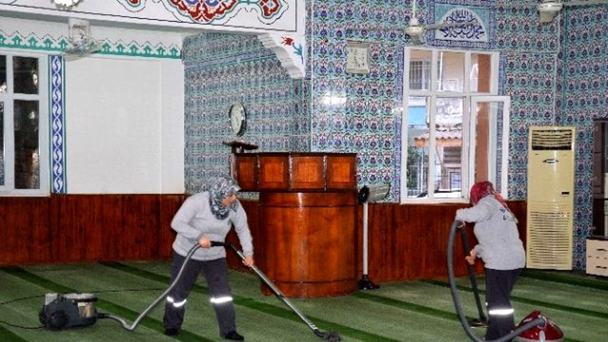 Belen\'de İbadethanelere Bayram Temizliği