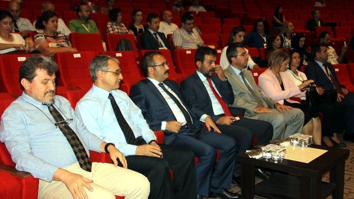 Bilim İnsanları Teröre İnat Gaziantep\'te Bir Araya Geldi