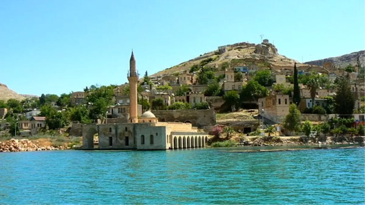 Bozkırın Ortasındaki Sahil Kenti: Halfeti