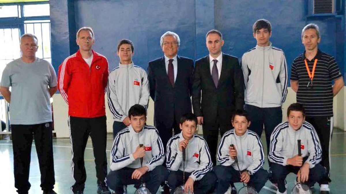Bursa\'da Başarılı Sporcular Ödüllendirildi