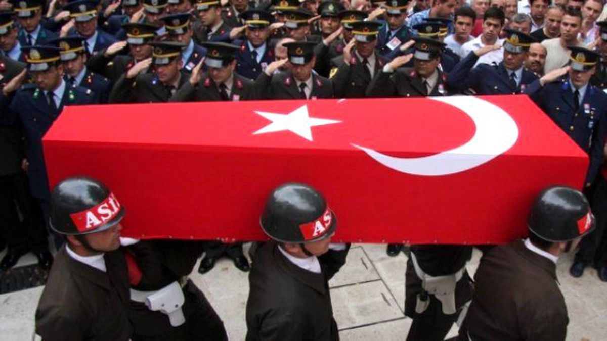 Çukurca\'da Çatışmada 2 Asker Şehit Oldu