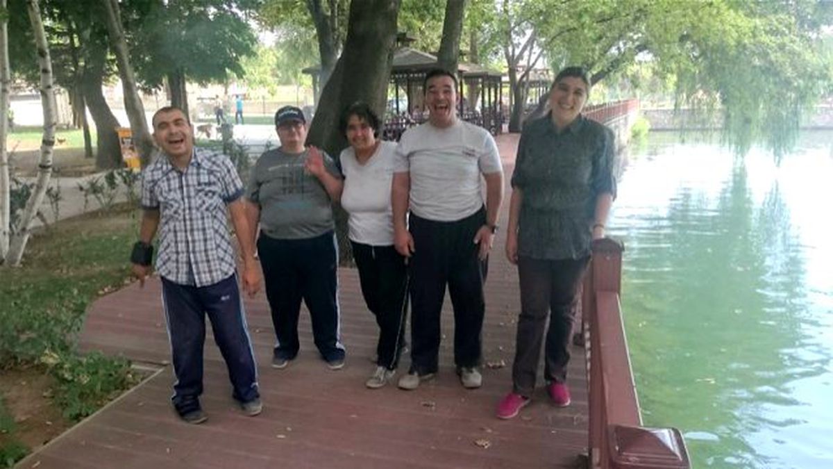 Engelli Sporcular Piknikte Stres Attı