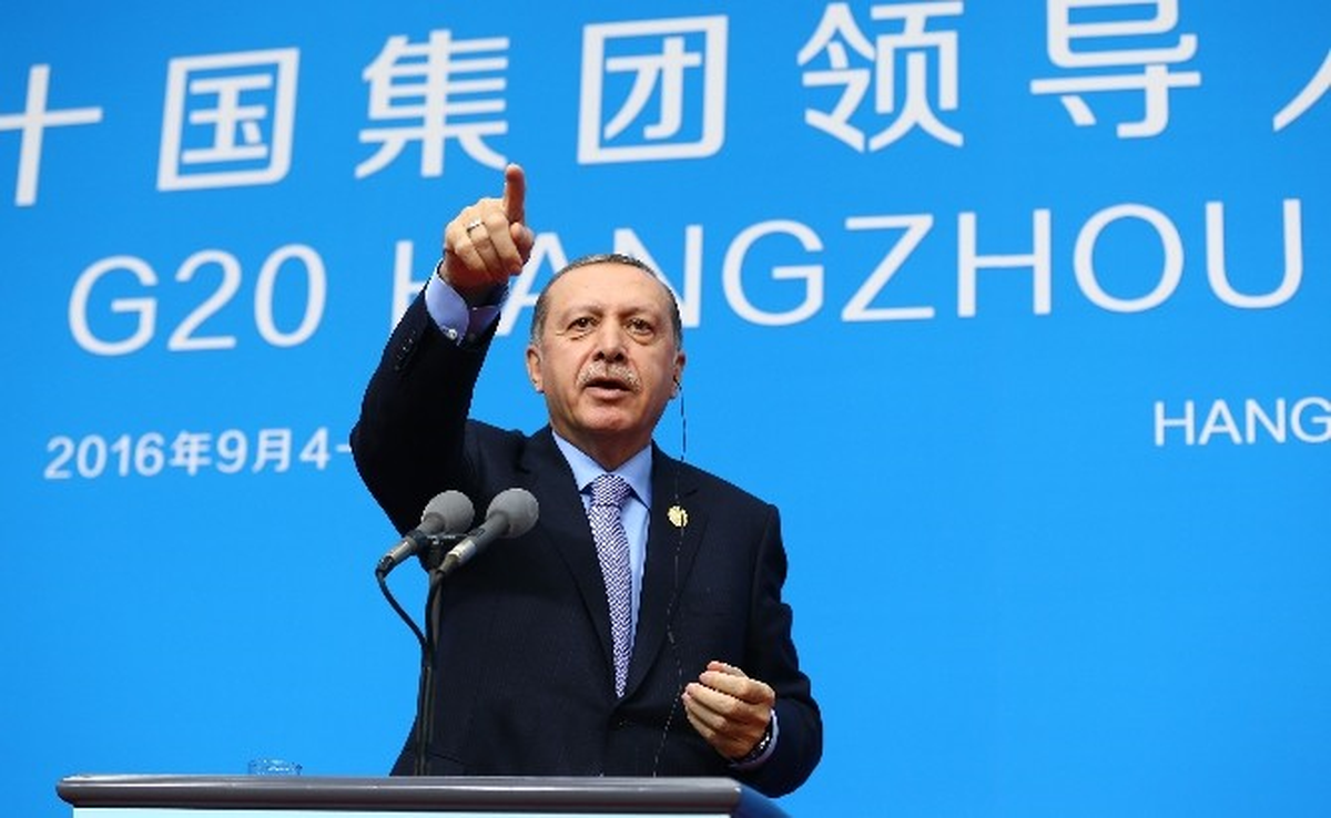 Erdoğan: "15 Temmuz\'da Türkiye\'nin Başına Gelen Felaketin Yarın Hangi Ülkede Tekrar Edeceğinin...