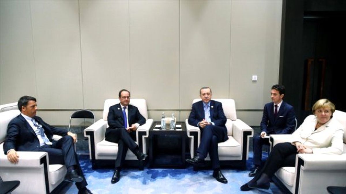 Erdoğan, Liderlerle Dörtlü Zirvede Bir Araya Geldi