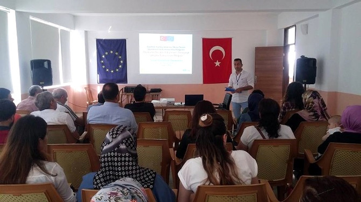 Fatsa\'da Öğretmenlere Hizmet İçi Eğitim Semineri