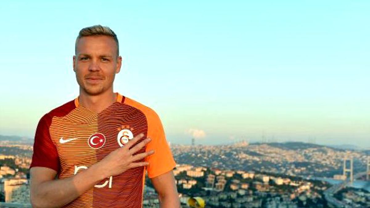 Galatasaray Kulübü: "Sigthorsson\'un Sol Diz İç Menisküsünde Yırtık Tespit Edilmiştir"
