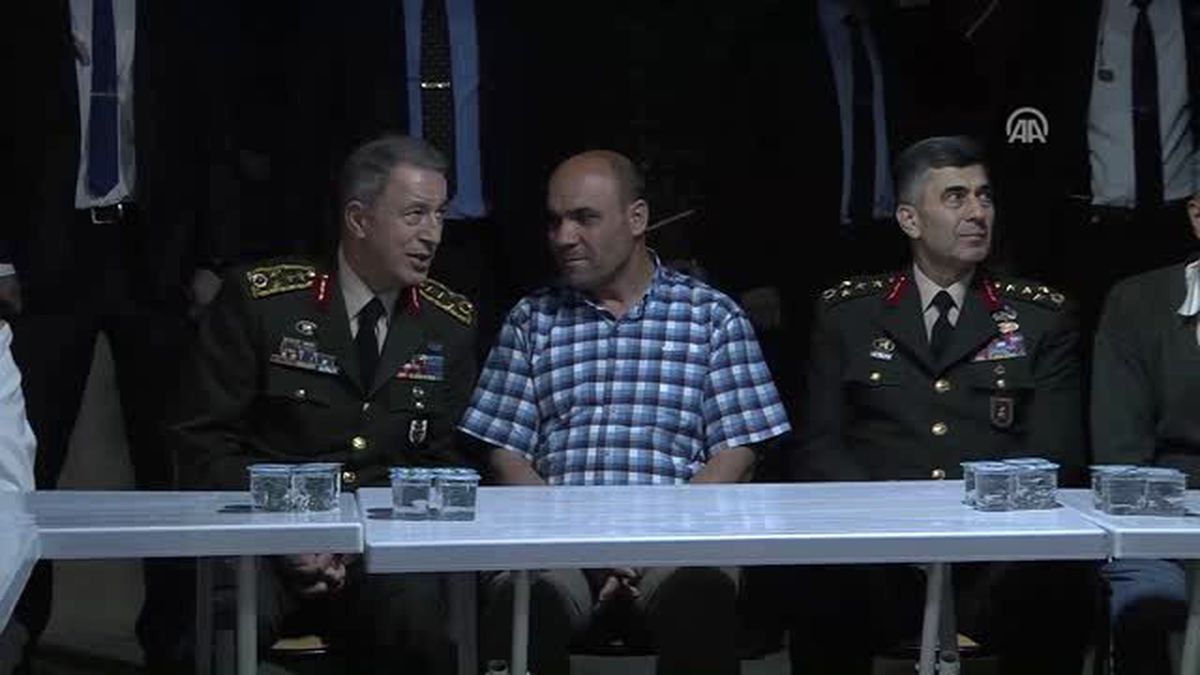 Orgeneral Akar\'dan Şehit Evine Taziye Ziyareti