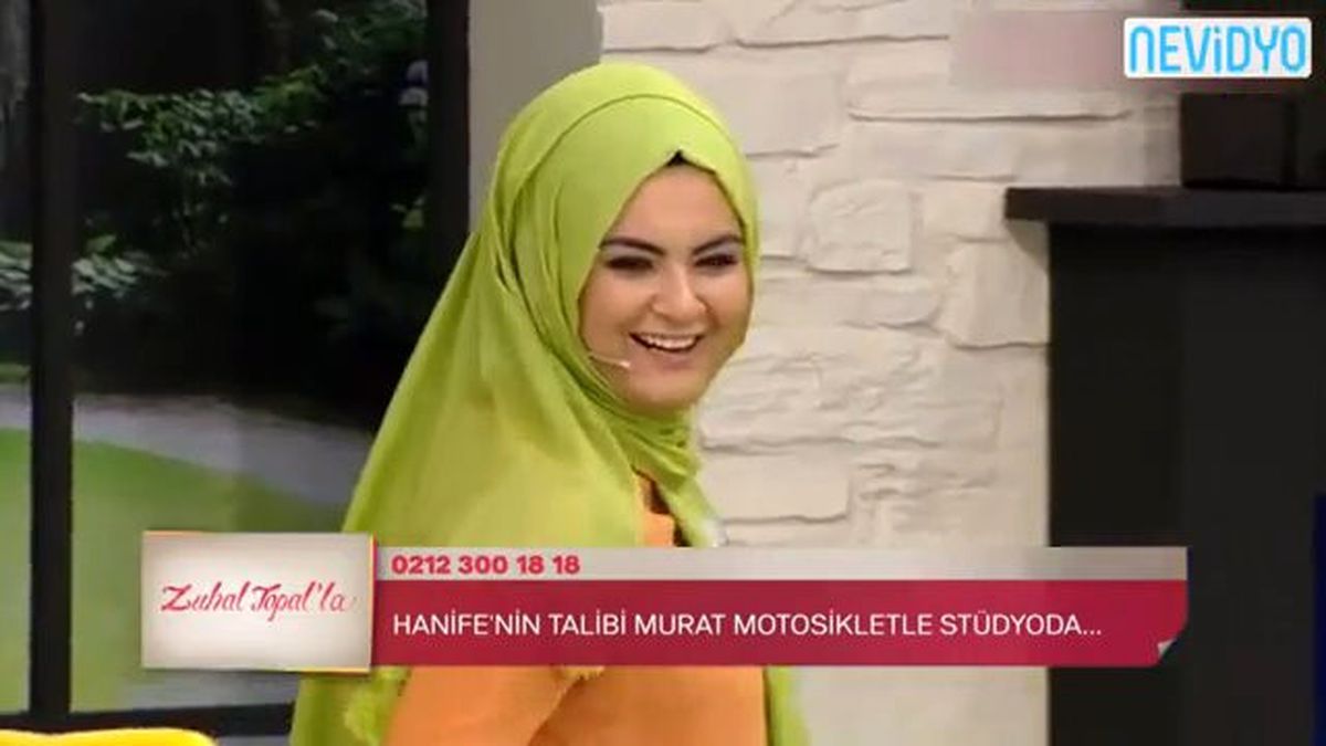 Hanife İçin Stüdyoya Motosikletle Geldi!