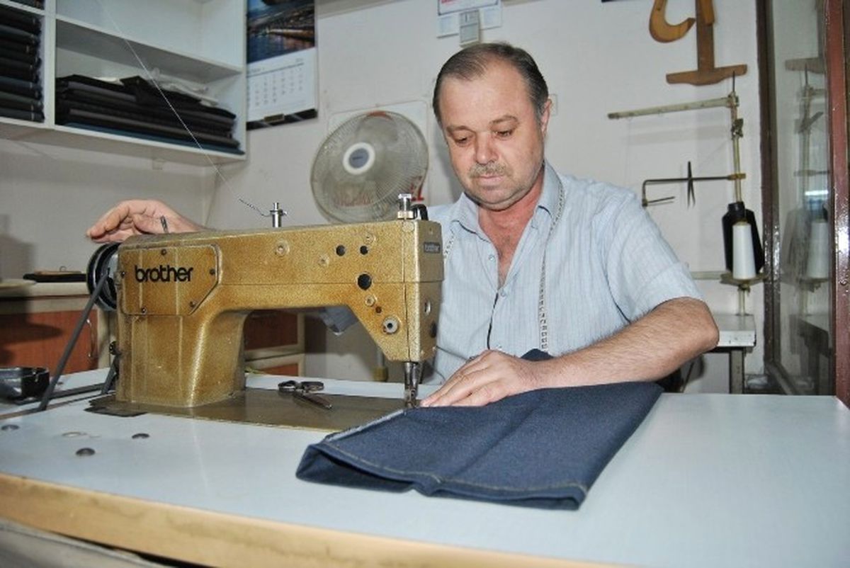 Hayrabolu\'daki Terzilerde Bayram Telaşı Yaşanıyor