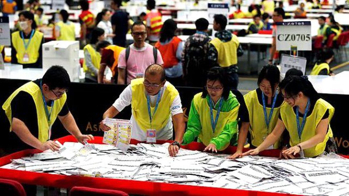 Hong Kong\'da Yasama Konseyi Seçimi