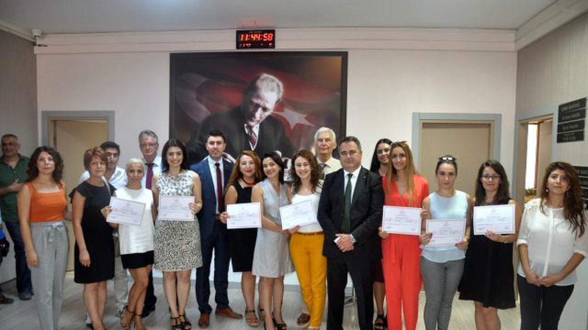 İzmir Barosu İşaret Dili Kursu Düzenledi