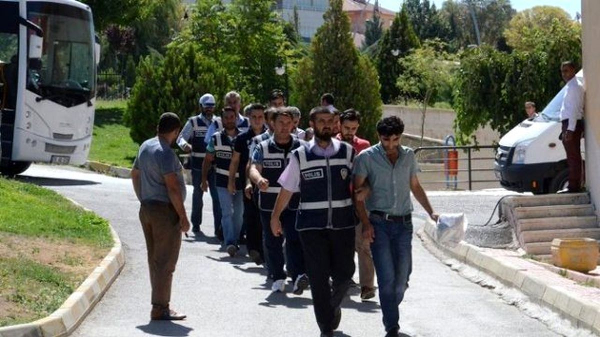 Karaman\'da Fetö\'den 2 Kişi Daha Tutuklandı