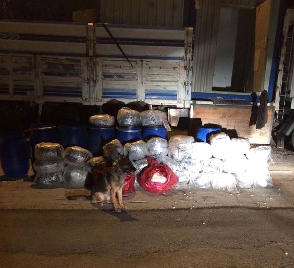 Kayseri\'de Kamyonda 190 Kilo Esrar