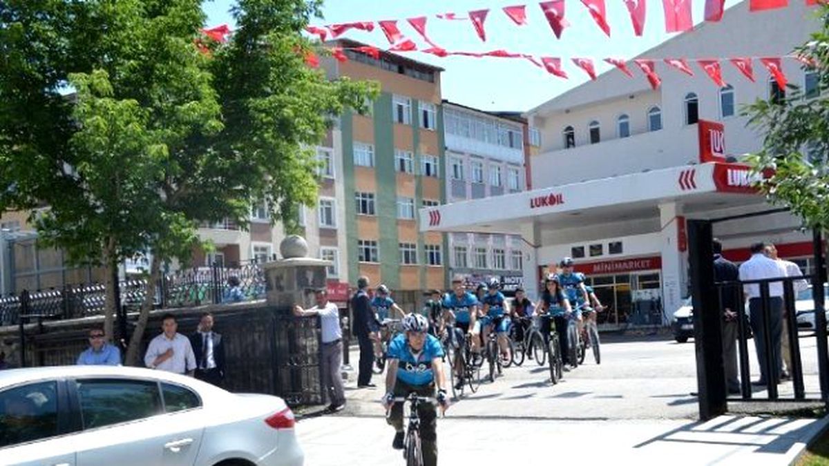 Aksaray\'da 15 Temmuz Şehitleri Anısına Bisiklet Turu Düzenlendi