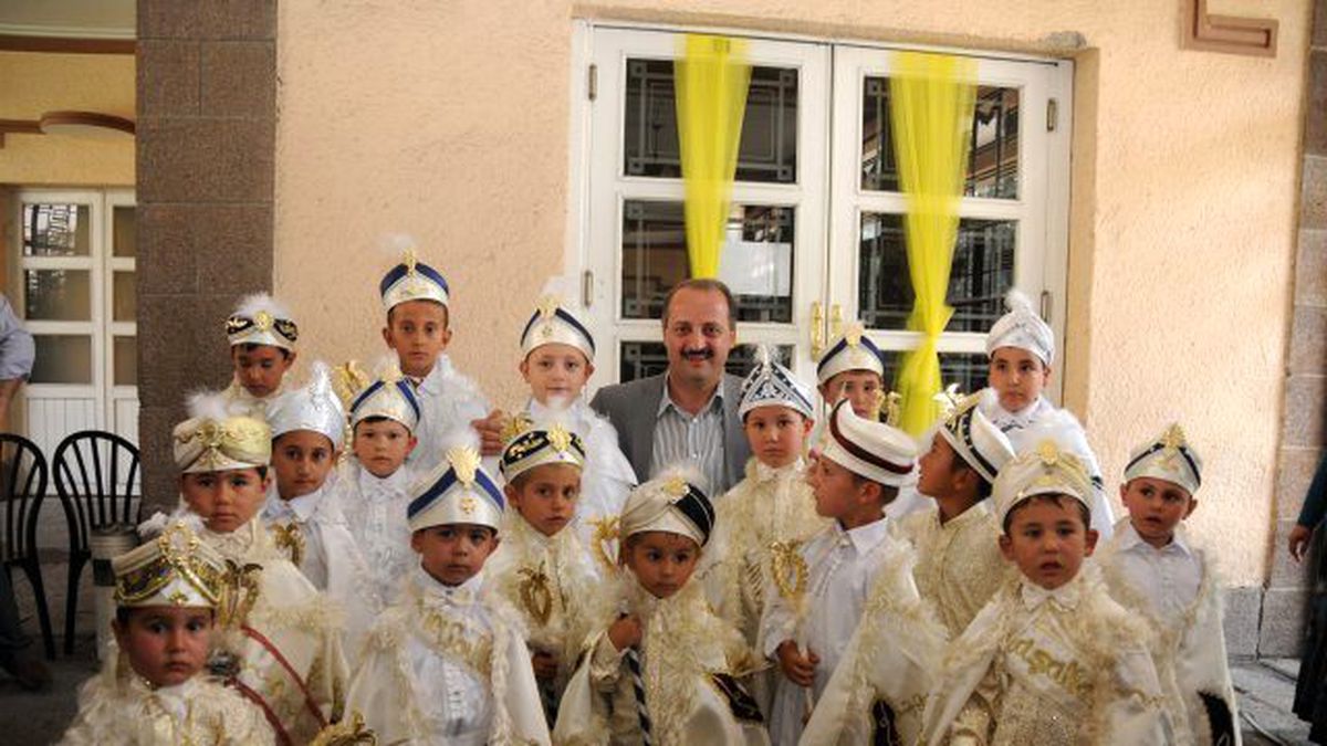 Mamak Belediyesi\'nden Bosna\'da Sünnet Şöleni