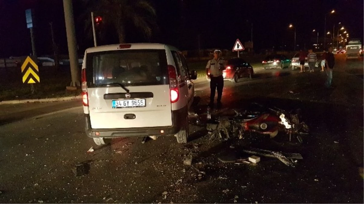 Manavgat\'ta Zincirleme Trafik Kazası: 1 Yaralı