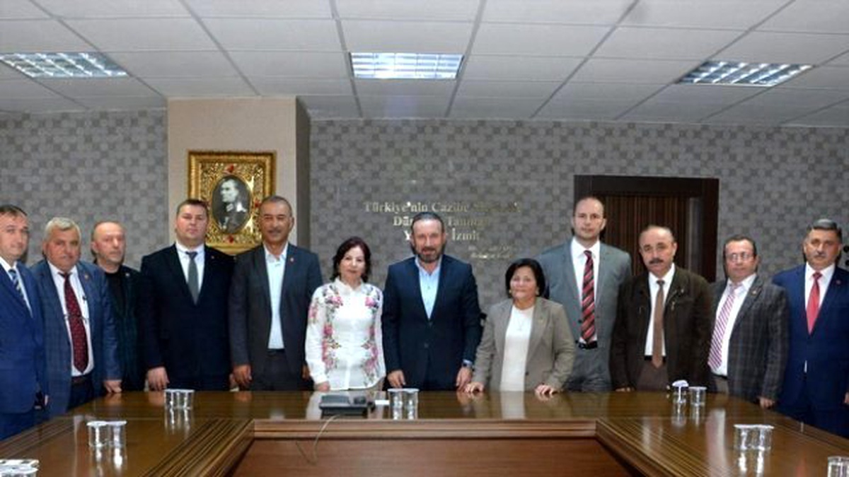 Muhtarlardan Belediye Başkanı Doğan\'a Ziyaret