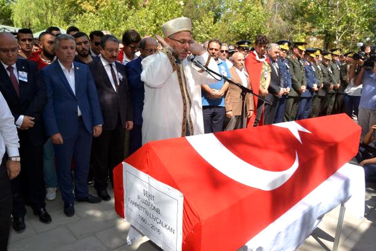 Şehit Onbaşı Livçalkan\'ın Babası: Bir Oğlum Daha Var, O da Vatana Feda Olsun (2)